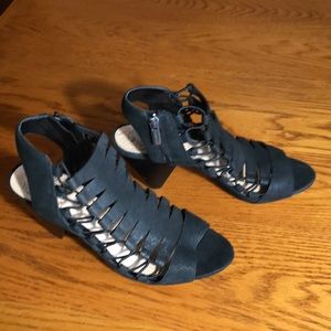 Vince Camuto Black Sandals